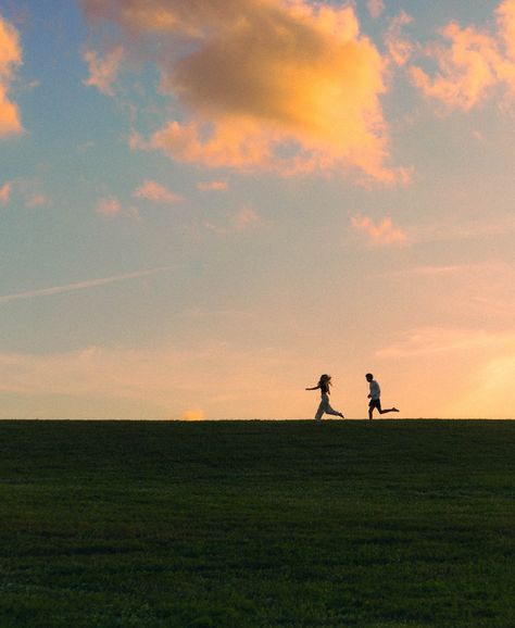 day into night with Paris & Logan 🎥 • • #storytelling #documentaryphotography #floridaphotographer #screengrabs #cinema #cinematic #moviescenes #coloradophotographers Cinematic Profile Picture, Sports Cinematography, Cinema Composition, Photo Montage Ideas, Cinematic Romance, Cinematic Vlog, Skate Shoot, Aesthetic Cinematography, Cinematic Stills