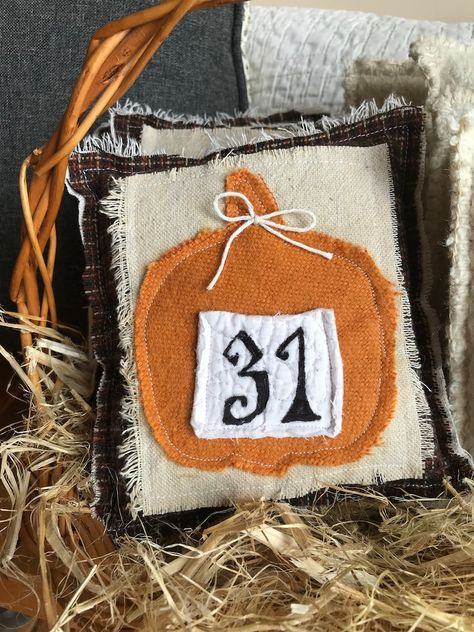 Handmade Rustic Farmhouse Halloween 31 Pumpkin Pillow/tuck/shelf Sitter - Etsy Canada Bowl Fillers Ideas, Halloween Pillows Diy, Primitive Fall Decorating, Pumpkin Vibes, Fall Decor Diy Crafts, Pumpkin Pillow, Halloween Sewing, Handmade Farmhouse, Farmhouse Halloween