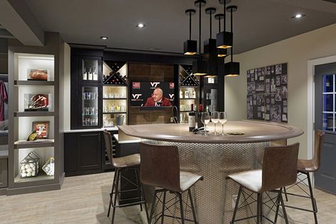 9 Basement wet bar ideas to impress your guests - Kitchen Cabinet Kings Blog Basement Wet Bar Ideas, Wet Bar Ideas, Transitional Basement, Wet Bar Basement, Basement Wet Bar, Wet Bar Designs, Basement Bar Design, Kitchen Cabinet Kings, Dream Basement