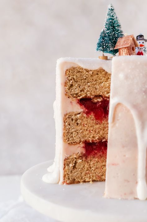 Celebrate the season with a plum spice cake everyone will love Spice Cakes, Cotton Cake, Holiday Sweets, Christmas Cake Decorations, Holiday Goodies, Plum Cake, Different Cakes, Layer Cakes, Spice Cake