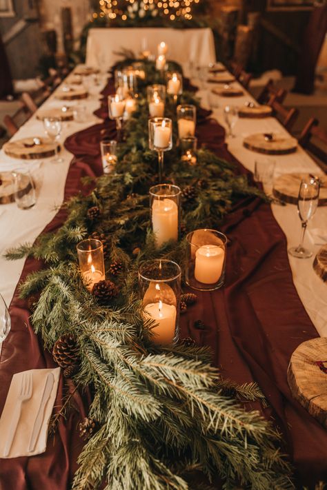 December Wedding Not Christmas, Burgandy Theme Wedding, Whimsical Christmas Wedding, Wedding Theme Ideas Winter, Wedding In December Ideas, Rustic Winter Centerpieces, Cheap Christmas Wedding Ideas, Christmas Wedding Rustic, Red Wood Wedding