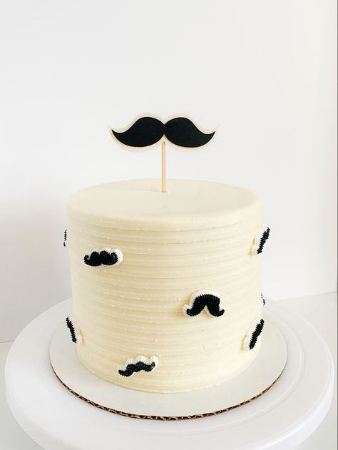 Cake For Father Birthday My Dad, Gentleman Cake, Birthday Cake For Papa, Grooms Cake Ideas, Crazy Birthday Cakes, Birthday Cake For Father, Mustache Cake, Camera Cakes, Mustache Birthday