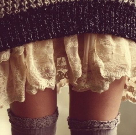 Layering & textures! Boho Texture, Behind Blue Eyes, Mori Girl, Garters, Knee High Socks, Look At You, Looks Style, Mode Inspiration, Look Cool