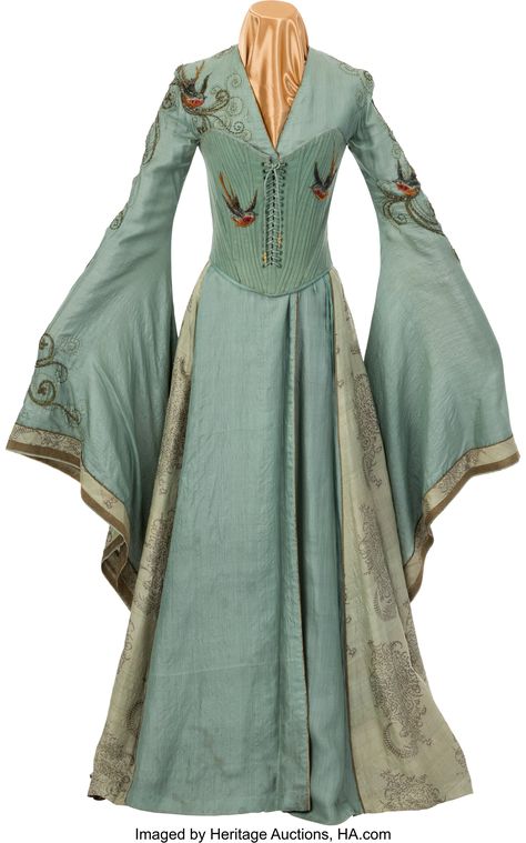 Cersei Lannister Outfit, Game Of Thrones Outfits Inspiration, Cersei Lannister Dress, Lannister Dress, Sansa Stark Costume, Game Of Thrones Fashion, Game Of Thrones Dresses, Got Fashion, Targaryen Dress