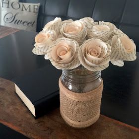 Booth Crush: Decorating with Old Books Book Page Roses, Book Page Flowers, Stem Books, Roses Book, Book Page Crafts, Paper Bouquet, Book Flowers, Flowers Bouquet Gift, How To Make Paper Flowers