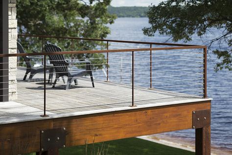 Garde Corps Metal, Contemporary Balcony, Pool House Cabana, Wrought Iron Railings, Patio Railing, Deck Railing Design, Balcony Design Ideas, Balcony Railing Design, Railings Outdoor