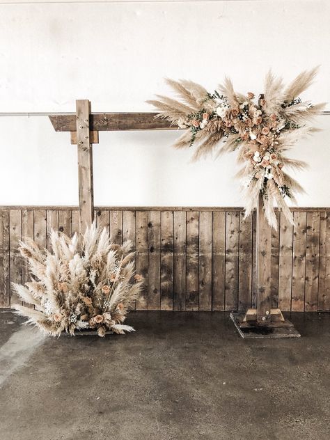 Bougainvillea Wedding, Wedding Backdrop Arch, Boho Wedding Arch, Pampas Wedding, Arches Wedding, Wedding Arches Outdoors, Hot Pink Wedding, Country Western Wedding, Backdrop Arch