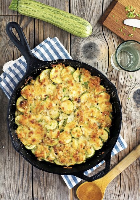 Zucchini Dinner Recipes, Creme Fraiche Recipes, Onion Butter, Zucchini Gratin, Easy Zucchini, Veg Dishes, Keto Cooking, Veggie Side Dishes, Zucchini Recipes