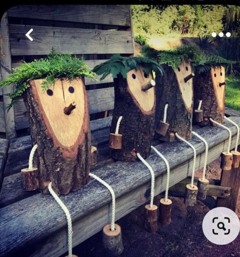 Wood Log Crafts, Wood Yard Art, Wood Art Projects, Garden Art Crafts, Diy Home Decor On A Budget, Wood Creations, Diy Home Decor Easy, Garden Art Diy, Diy Home Decor Projects