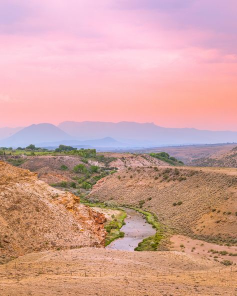 Smoky desert skies in Western Colorado near Hotchkiss [OC] 4283x5354 Colorado Desert, Cold Desert, Colorado Resorts, Western Colorado, Types Of Goals, Dry Desert, Desert Dream, Desert Vibes, Desert Sky