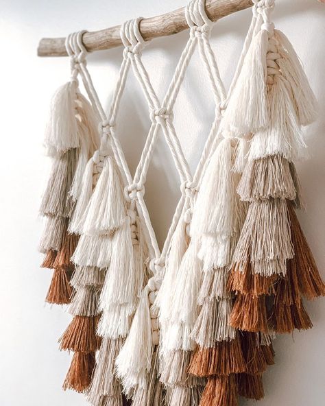 Small Macrame Projects, Boho Tassel Keychain, Diy Macrame Plant Hanger Easy, Macrame Wall Hanging Tutorial, Macrame Plant Hanger Tutorial, Lions Mane, Yarn Wall Art, Small Macrame, Macrame Wall Hanging Diy