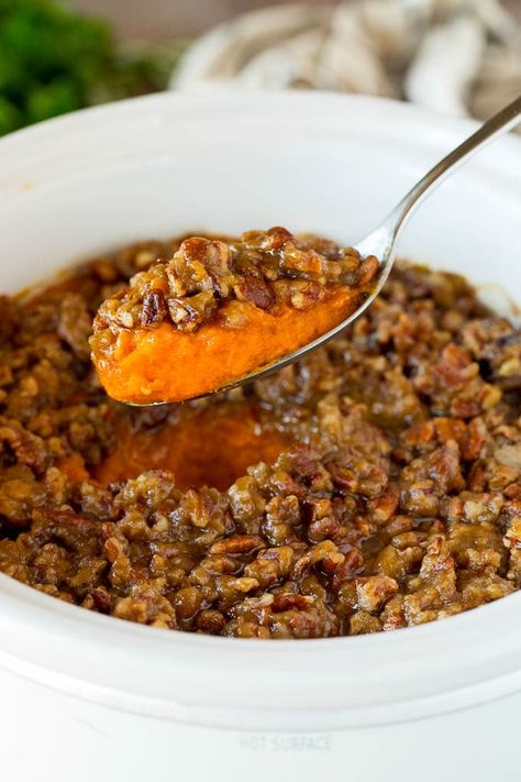 Sweet Potato Casserole With Praline Topping, Sweet Potato Praline Casserole, Praline Topping Recipe, Sweet Potato Casserole Crock Pot, Crock Pot Sweet Potatoes, Slow Cooker Creamed Corn, Best Sweet Potato Casserole, Best Sweet Potato, Slow Cooker Sweet Potatoes