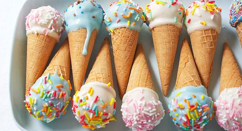 Waffle cone cake pops Cake Cone, Cone Cake Pops, Cake Cones, Cake Pops Recipe, Ice Cream Cake Pops, Cone Cake, Ice Cream Cone Cake, Cake In A Cone, Pops Cake