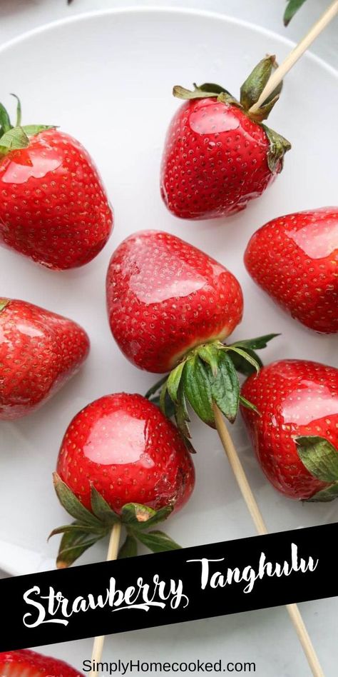 This Strawberry Tanghulu has a sweet crunchy shell on the outside and ripe strawberries on the inside. It’s easy to make and perfect for a summer treat. Tanghulu Recipe, Strawberry Tanghulu, Crunchy Fruit, Edible Sugar Cookie Dough, Pastry Appetizer, Hosting Ideas, Fruit Skewers, Game Snacks, Strawberry Decorations