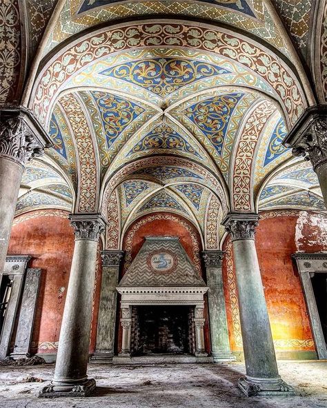 Reggio Emilia Italy, Family Day Care, Italian Aesthetic, Beautiful Ruins, Reggio Emilia, Italy Vacation, Beautiful Nature Wallpaper, This City, Abandoned Buildings