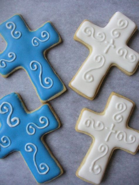 Christening Cookies, Birthday Cupcakes Decoration, Christmas Cupcakes Decoration, Cross Cookies, Baptism Cookies, Communion Cakes, Baptism Cake, Cookie Icing, Cut Out Cookies