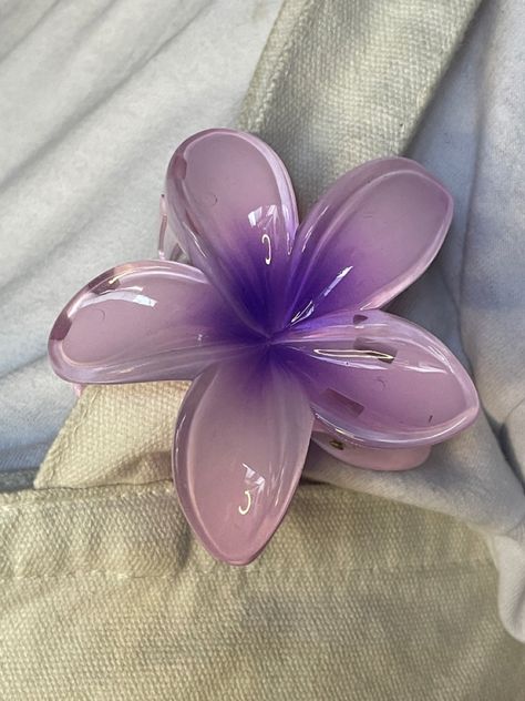 Purple Girly Things, Hair Tie Accessories, Claw Hair Clips, Hair Accessories Clips, Girly Accessories, Claw Clips, Flower Clip, Flower Hair Clips, Girly Jewelry