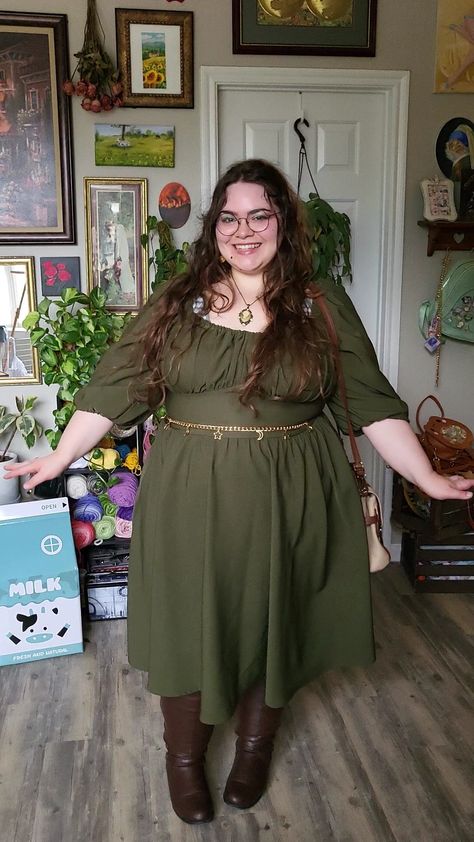 Plus Size Grandmacore, Plus Size Hobbit Outfit, Dark Cottagecore Outfits Plus Size, Dark Cottagecore Plus Size, Dark Academia Style Plus Size, Plus Size Hobbitcore, Plus Size Forestcore, Plus Size Dark Cottagecore Fashion, Plus Size Engagement Outfits