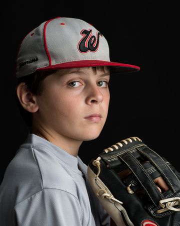 Baseball Team Pictures Poses, Baseball Portraits, Baseball Team Pictures, Team Picture Poses, Baseball Senior Pictures, Softball Photos, Shadow Side, Baseball Photography, Independent Day