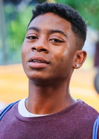 Rj Cyler, Men Reference, Aaron Taylor, Aaron Taylor Johnson, Felicity Jones, Gorgeous Skin, Feminine Art, Tv Movies, Character Reference