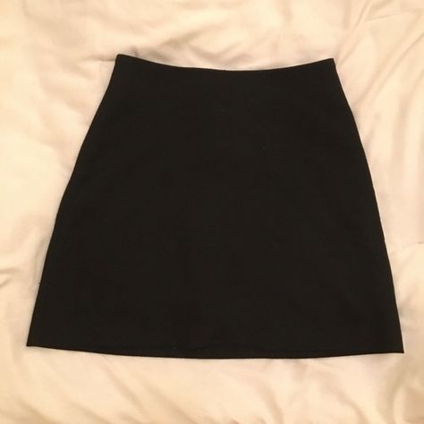 Classic Black Mini Skirt Tiny Black Skirt Outfit, Black Cotton Mini Skirt, Where To Buy Black Mini Skirt, 90s Black Mini Skirt, Dream Clothes Skirts, Black School Skirt, Black Skirt Aesthetic, Basic Skirts, Plain Black Skirt