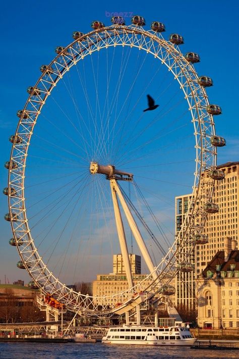 London Eye Aesthetic, London Monuments, London Ferris Wheel, London Eye Photography, London Video, Travel Favorites, London Itinerary, Eye Close Up, London Landmarks