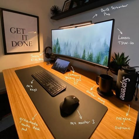 Minimal Desk Setup, Wfh Setup, Work Setup, Minimal Desk, Dream Desk, Computer Desk Setup, Home Studio Setup, Setup Gaming, Desktop Setup