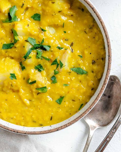 This Lentil Potato Soup is packed with healthy and wholesome ingredients! From turmeric, ginger, garlic and more - you'll get a ton of micronutrients along with delicious tasting potatoes and lentils in every spoonful! #plantbasedonabudget #potato #lentil #turmeric #soup Spinach Lentil Soup, Lentil Potato, Lentil Potato Soup, Easy Soups To Make, Magical Food, Turmeric Soup, Vegan Pumpkin Soup, Curried Lentil Soup, Yellow Lentils