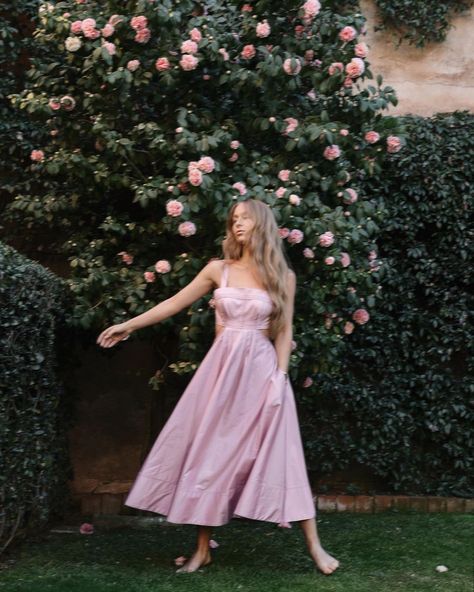 Carin Olsson on Instagram: “I’m so happy to give you an exclusive first look at @_aje_’s new Summer 22 collection entitled “Sequence”, inspired by the phenomenon of…” Garden Photoshoot, Historic Landmarks, Spring Photoshoot, Summer Romance, European Vacation, Summer 22, Pink Dresses, Lilac Dress, Cotton Midi Dress