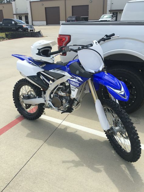 Moto Cross Yamaha, Dirt Bikes For Sale, Yamaha Dirt Bikes, Yamaha 250, Yamaha 125, Moto Yamaha, Motos Yamaha, Cool Dirt Bikes, Image Moto