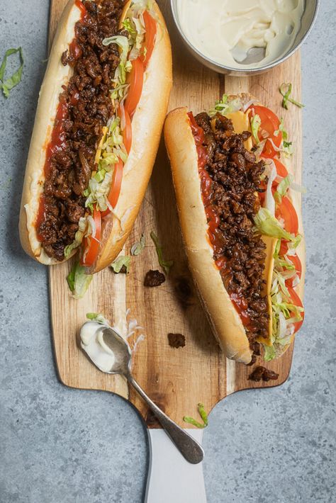 Chopped Cheese Sandwich, Vegan Sandwich Recipes, Sandwich Fillers, Chopped Cheese, Vegan Burgers, Vegan Sandwich, Cheese Sandwich, Vegan Restaurants, Cheese Sandwiches