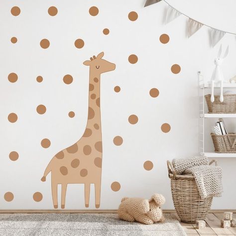 Decorate a stunning gender-neutral room with our giraffe wall stickers. The combination of giraffes and dots makes the wall no longer boring. Giraffe Mural, Giraffe Bedroom, Giraffe Room, Bedroom Art Painting, Giraffe Decor, Cartoon Giraffe, Stick Design, Giraffe Nursery, Toddler Room Decor