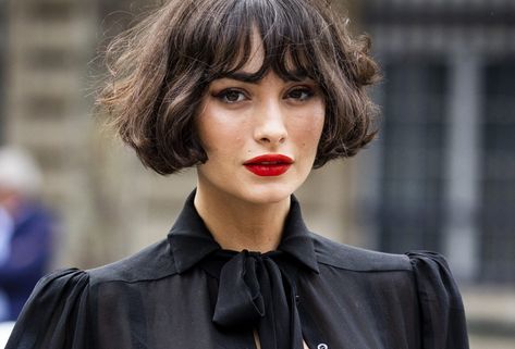 The French Bob Is Fall 2020's Most Asked-About Haircut French Haircut, French Girl Hair, Trendy We Fryzurach, Kort Bob, Bombshell Hair, French Bob, Short Hair Lengths, French Hair, Red Lipstick