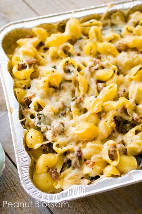 This is one of the best Jimmy Dean sausage recipes you'll find. The bulk Italian sausage mixed with spinach, pasta, and paremsan cheese is a family-friendly freezer meal you can make-ahead for a busy weeknight. Recipes With Jimmy Dean Sausage, Recipes With Bulk Sausage, Sausage Pasta Casserole, Spinach Pasta Casserole, Sausage Stuffing Recipes, Sausage And Spinach Pasta, Pork Sausage Recipes Dinner, Ground Pork Sausage Recipes, Cheesy Italian Sausage