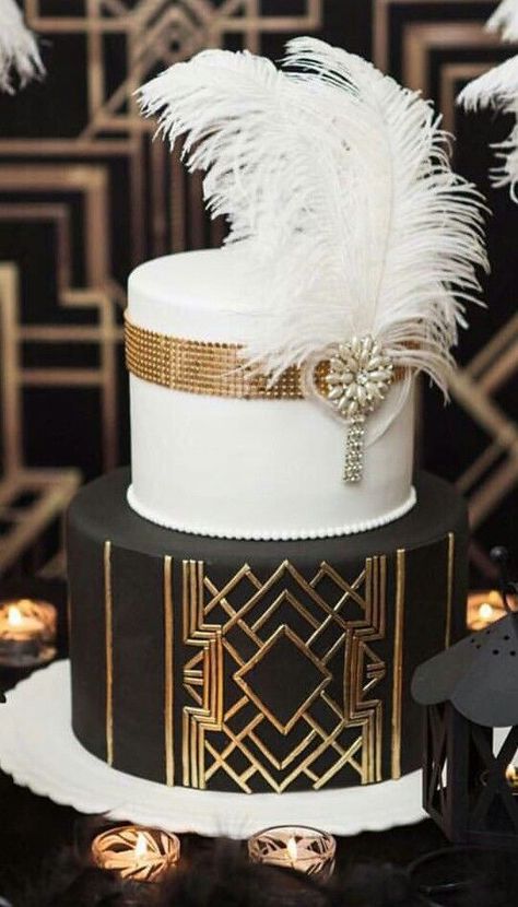 1920s Cake, Great Gatsby Cake, Roaring 20s Birthday Party, Gatsby Cake, Roaring 20s Birthday, Gatsby Birthday Party, Black And Gold Cake, Gatsby Party Decorations, Great Gatsby Themed Party