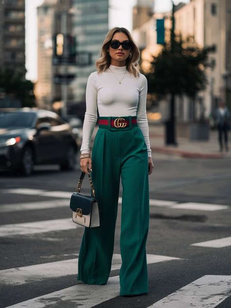 Gucci Women Outfit, Gucci Style Women, Belt Outfits For Women, Outdoor Concert Outfit Ideas, Gucci Outfits Women Fashion, Gucci Outfits Women, Outdoor Concert Outfit, Gucci Belt Outfit, Belt Outfit