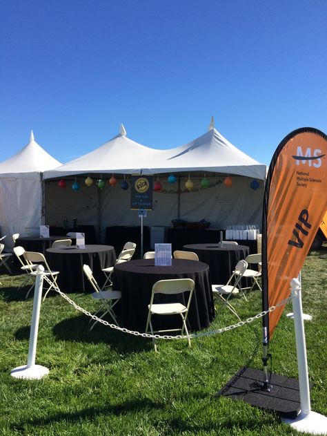 Bike MS: Waves to Wine, VIP Tent Vip Tent Lounge Areas, Music Festival Tent Set Up, Outdoor Booth Design Tent, Music Festival Tent, Tent Installation, Tent Ideas, Vip Lounge, Balloon Festival, Food Tent