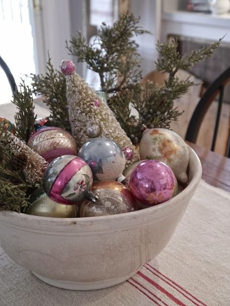 Christmas Bowl, Shabby Christmas, Shabby Chic Christmas, Chic Christmas, Antique Christmas, Primitive Christmas, Vintage Christmas Decorations, Vintage Christmas Ornaments, Vintage Ornaments