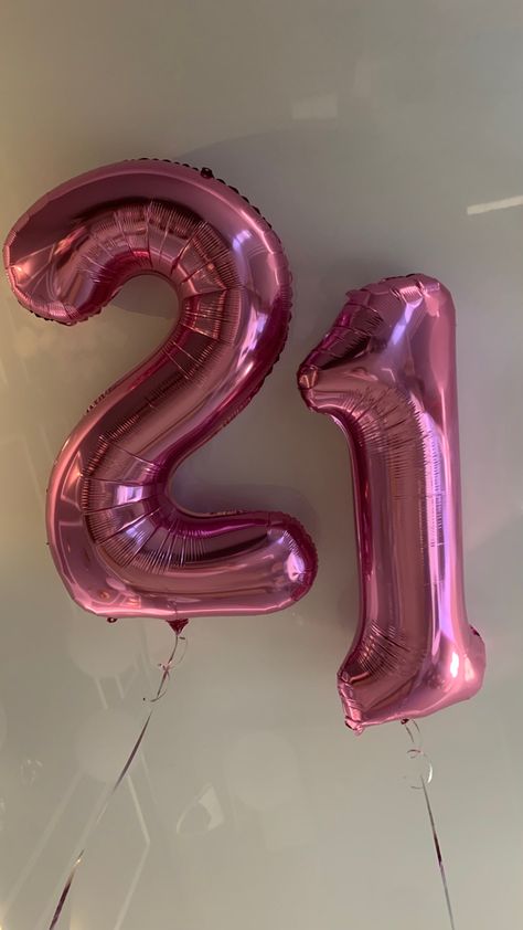 21 birthday day 21 Birthday Aesthetic Wallpaper, Happy21st Birthday, 21 Aesthetic Number, 21 Wallpaper Number, 21st Birthday Wallpaper, Room Filled With Balloons, 18th Birthday Quotes Funny, 21 Birthday Aesthetic, 21 Background