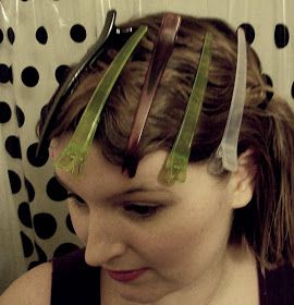 Easy Finger Waves, Finger Waves Tutorial, 1920s Hair Tutorial, Finger Waves Short Hair, Retro Hairstyles Tutorial, Flapper Hair, Gatsby Hair, Finger Wave Hair, Waves Tutorial