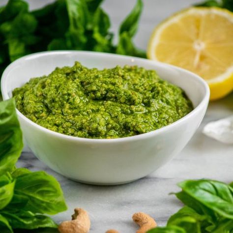 Easy Cashew Basil Pesto - Jawns I Cooked Cashew Basil Pesto, Cashew Pesto Recipe, Pesto Uses, Freezing Pesto, Cashew Pesto, Cold Pasta Salad, Cold Pasta, Tomato Pesto, Homemade Pesto