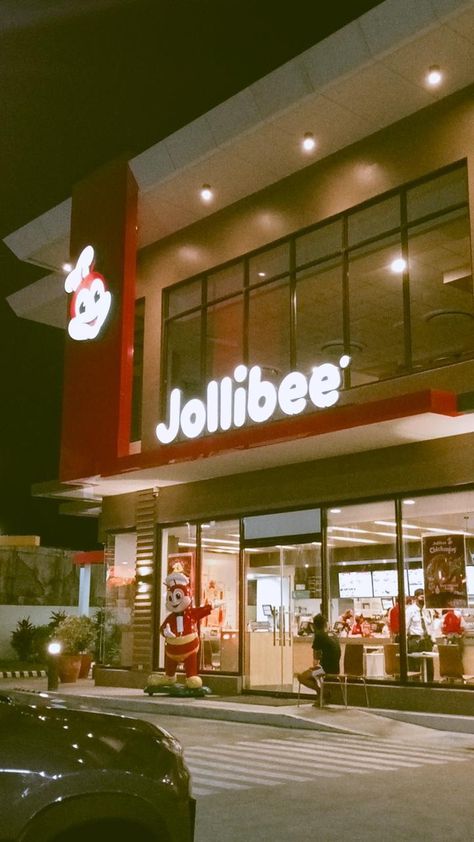 Jollibee Ig Story, Restaurant Bloxburg, Jollibee Aesthetic, Jollibee Restaurant, Dairy Milk Chocolate Snap, Chocolate Snap, Snack Pictures, Filipino Street Food, Fake Pics