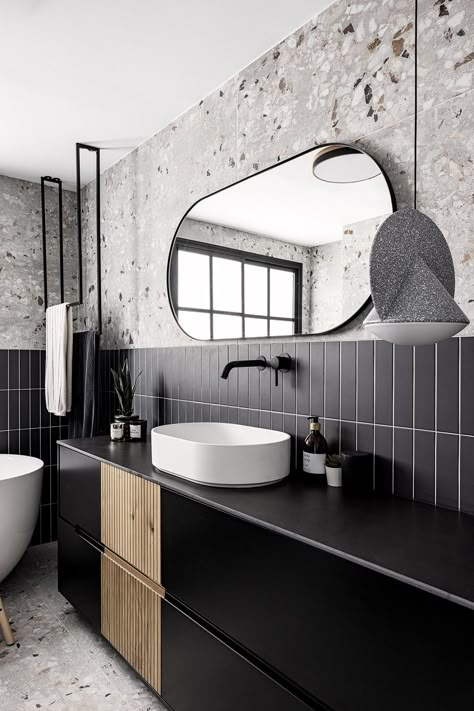 Black Tile Wall Bathroom, Brutalist Bathroom, Bathroom Designs 2023, Small Luxury Bathroom, Luxury Bathroom Master, Small Bathroom Decor Ideas, Condo Bathroom, Master Baths, Luxury Bathroom Master Baths