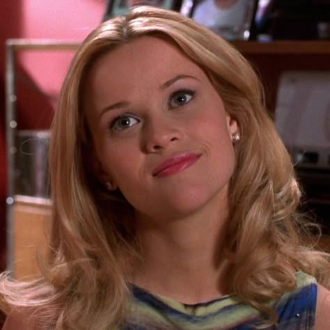 legally blonde icons. legally blonde aesthetic. fairycore. y2k aesthetic. y2k lookbook. elle woods aesthetic. pink. glittercore. barbiecore. lawyer aesthetic. pink aesthetic. chick flick icons. 2000s. 2000s icons. blonde. Legally Blonde Icons, Elle Woods Icon, Reese Weatherspoon, Y2k Lookbook, Legally Blonde Aesthetic, Blond Makeup, Elle Woods Aesthetic, Legally Blonde Outfits, Ellie Woods