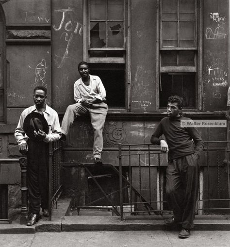 East Harlem, NYC, 1952 Harlem Nyc, Spanish Harlem, East Harlem, Harlem New York, Breathtaking Photography, Gordon Parks, Black And White City, Ellis Island, New York Photos