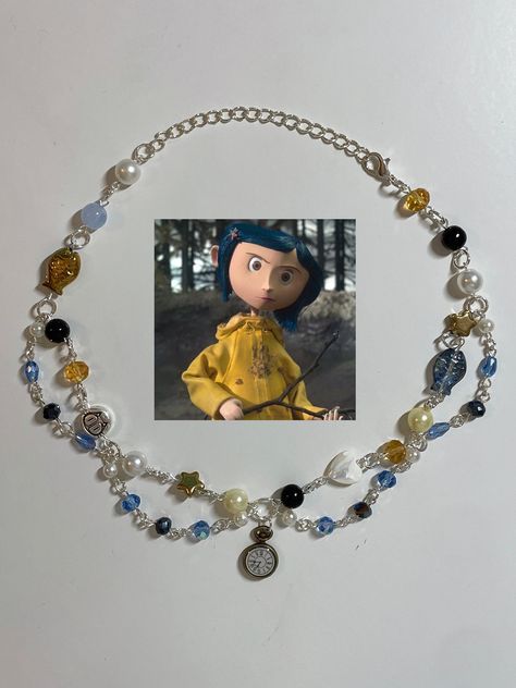 Coraline Jewelry Diy, Coraline Necklace, Body Jewelry Diy, Diy Beaded Rings, Beaded Jewelry Bracelets, Anime Jewelry, Jewerly Beads, Diy Jewelry Unique, Music Jewelry