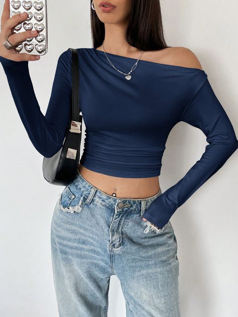 Asymmetrical Neck Ruched Crop TeeI discovered amazing products on SHEIN.com, come check them out! Hot Sweater, Ruched Top, Women T Shirts, Long Sleeve Crop, Inspiration Mode, Black Casual, Crop Tee, Long Sleeve Knit, Long Sleeve Crop Top