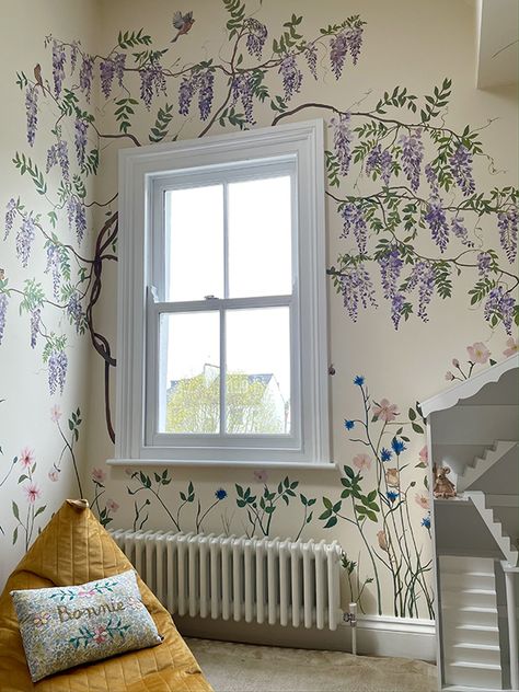 Get Creative with Wall Murals Wall Paint Designs Creative Art Ideas, Tree Murals On Wall, Wall Paint Designs Creative, Tree Murals, Creative Wall Painting, Diy Wall Painting, Bedroom Murals, Wall Decor Crafts, Wall Murals Painted