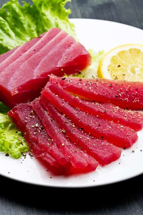 Most Expensive Food, Sashimi Recipe, Saffron Benefits, Raw Tuna, Tuna Sashimi, Delicious Salad Dressings, Bluefin Tuna, Raw Fish, Foreign Food