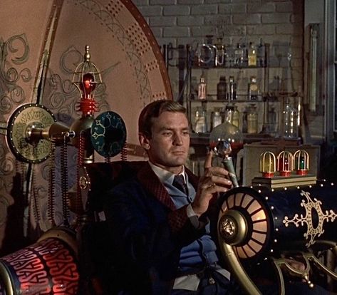 Rod Taylor as H. George Wells in  "H.G. Wells’ THE TIME MACHINE" (MGM, 1960) Directed by George Pal. Time Travel Movies, Time Machine Movie, What Is Steampunk, Travel Movies, Leagues Under The Sea, The Time Machine, Australian Actors, Short Fiction, Christopher Nolan